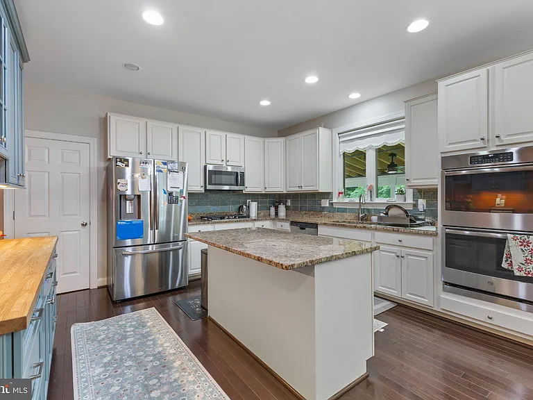 4900 Quixote Ct — Photo 11