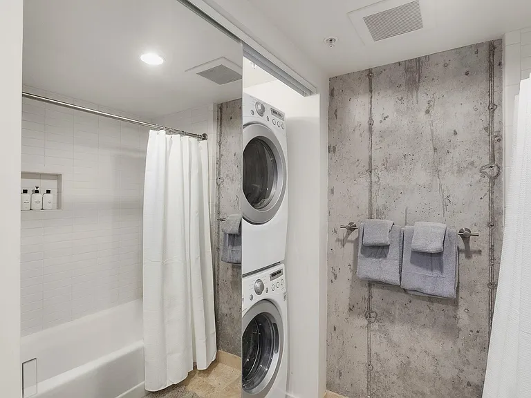 4216 N Mississippi Ave #202 — Photo 7