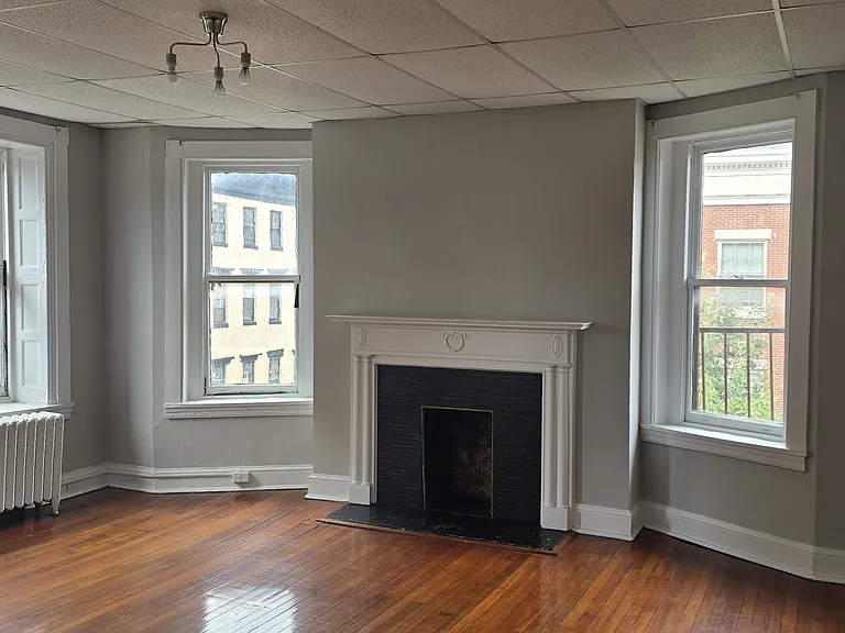 15 W Madison St #3F — Photo 1