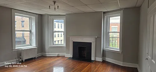 15 W Madison St #3F Photo 1 15 W Madison St #3F Photo 1