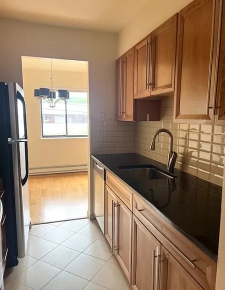 2 bed, 900 sqft, $2,200 — Photo 1