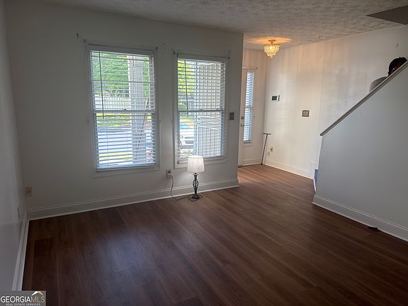 3rd image of 2270 Wellington Cir