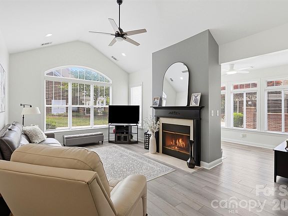 2nd image of 2676 Bellasera Way