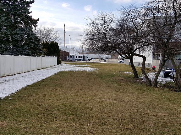 4th image of 332 S. Schuyler Ave