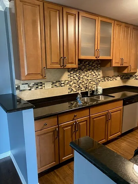 2 bed, 1200 sqft, $2,250 — Photo 4