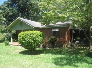 398 Love St NW, Pelham, GA 31779