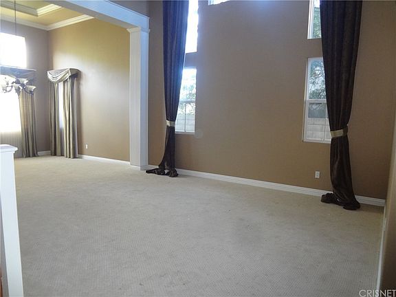 2nd image of 25109 Summerhill Ln