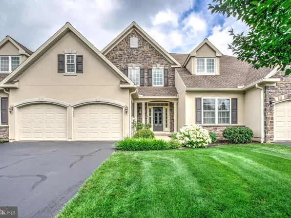 802 Huntington Pl, Lancaster, PA 17601