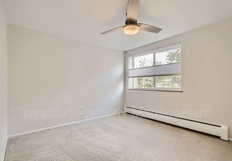 985 N Corona St #302 — Photo 8