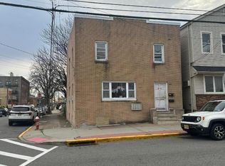 410 Cliff St, Fairview, NJ 07022