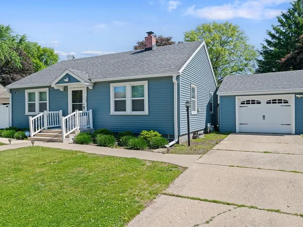 325 Goodrich St, Belvidere, IL 61008