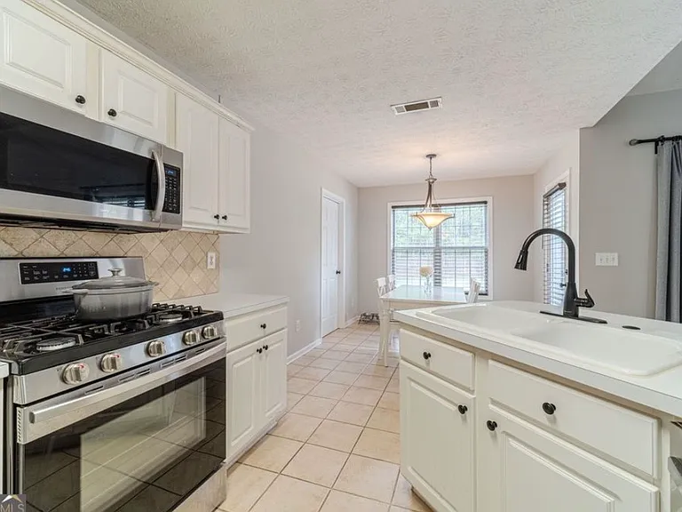 6130 Devonshire Dr — Photo 14