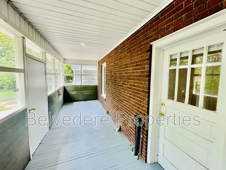 1506 Martin Luther King Jr Dr — Photo 24