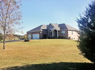 1894 W Blue Springs Rd, Nixa, MO 65714