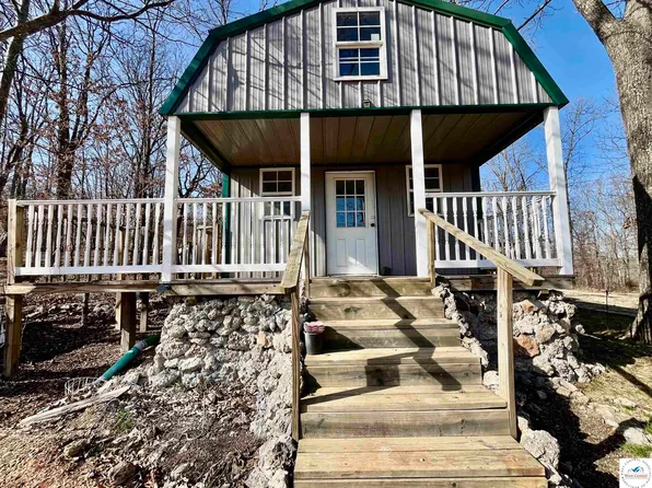5998 Golden Nugget Private Rd, Stover, MO 65078
