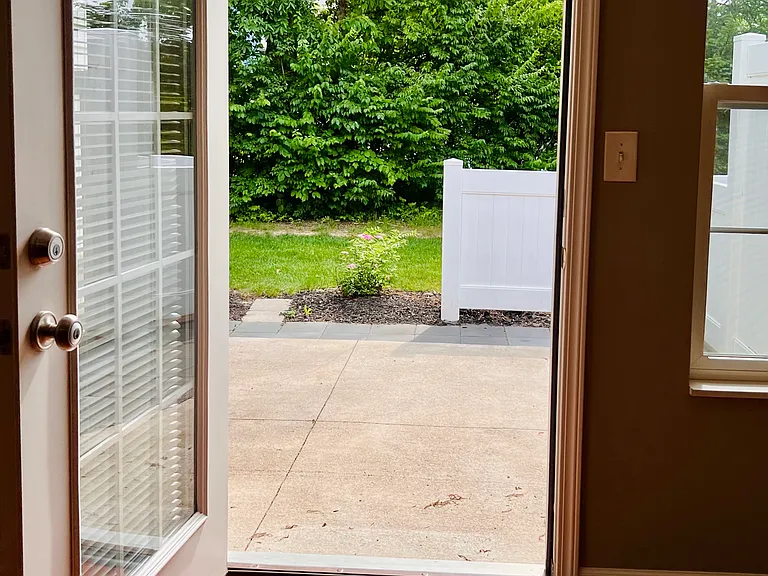 4853 Ashleigh Dr — Photo 33
