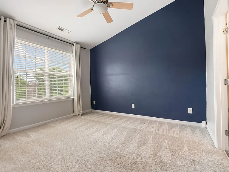 3811 Ramblewood Ave — Photo 6