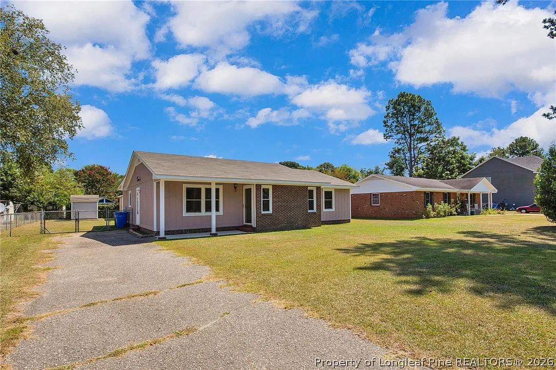 3 bed, 2.0 bath, 1292 sqft, $1,450 — Photo 3