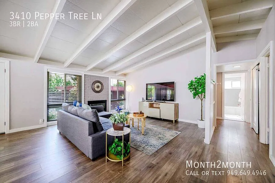 3410 Pepper Tree Ln