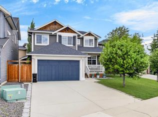 2029 W Luxstone Blvd SW, Airdrie, AB T4B 0J7