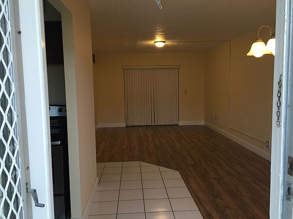 3rd image of 2101 NE 1st Ct APT 103