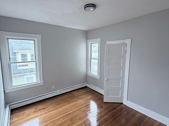 3rd image of 74 Chadwick Ave #3