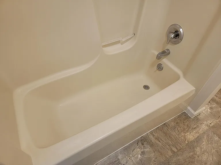 144 Greenland Dr — Photo 10