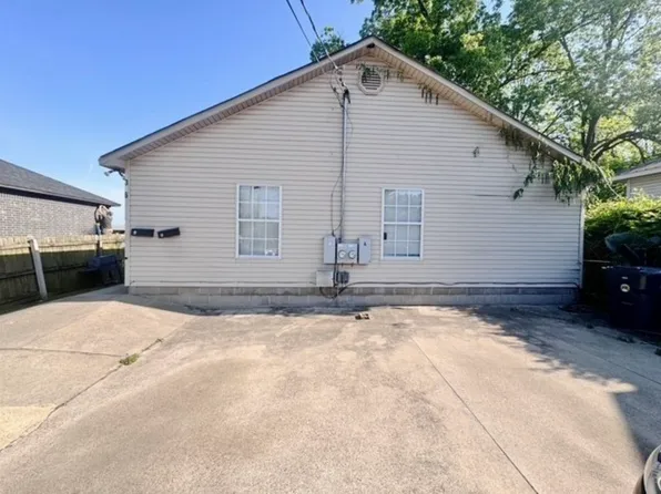 1326 W Huntington Ave #B, Jonesboro, AR 72401