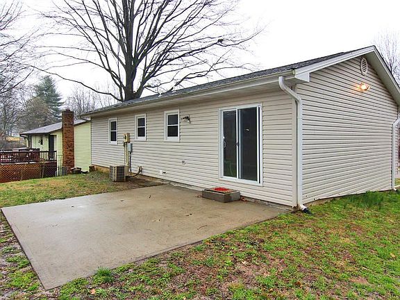 5th image of 551 Columbine St