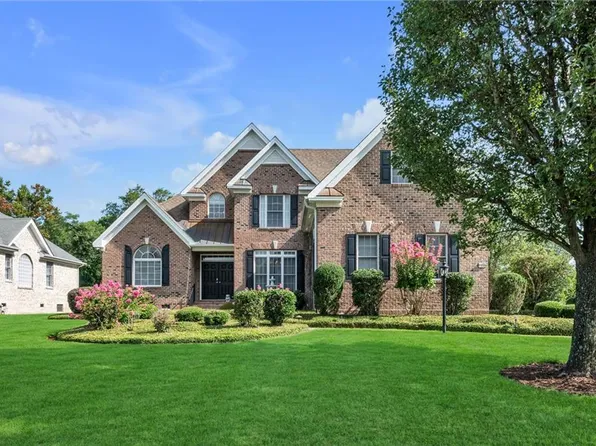 106 Watch Harbour Ct, Suffolk, VA 23435