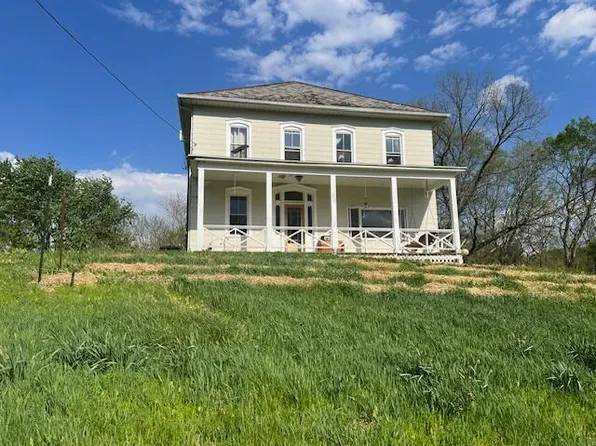 5470 N River Rd E, Zanesville, OH 43701