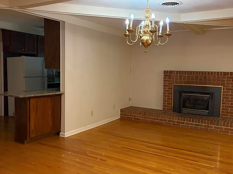 870 Green Acres Dr — Photo 9