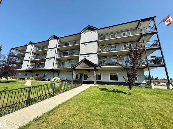 4614A Lakeshore Dr #204, Saint Paul, AB T0A 3A3