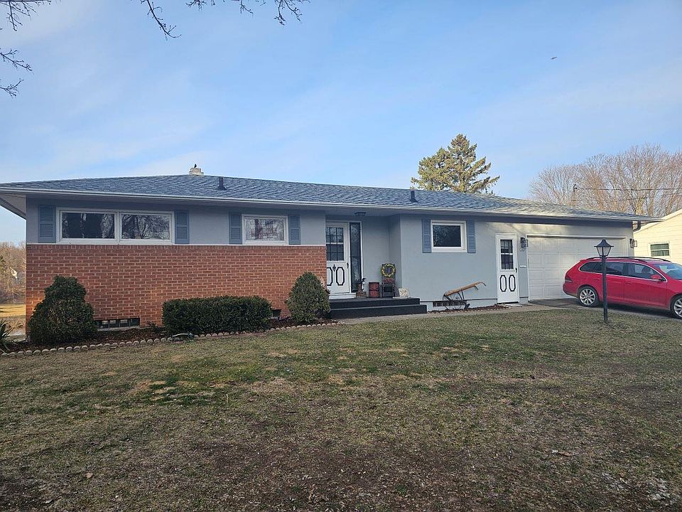 1st image of 120 Rohrer St