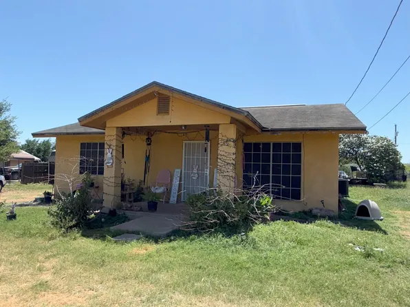 2013 Cedar St, Zapata, TX 78076