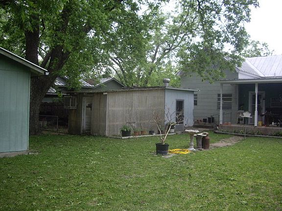 2nd image of 505 W Creek St