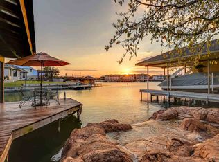 429 Oak Rock Pt, Horseshoe Bay, TX 78657