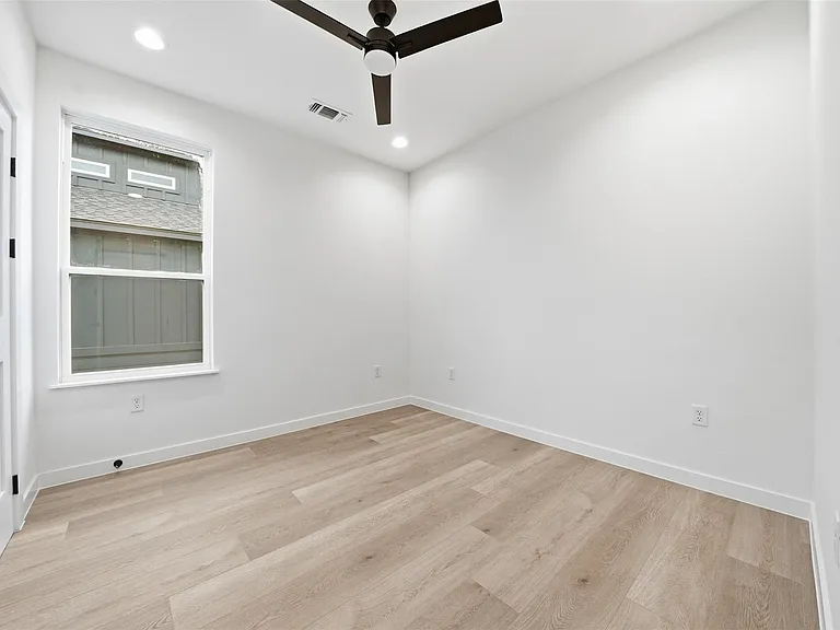 2212 Yellow Jacket Ln #1 — Photo 19