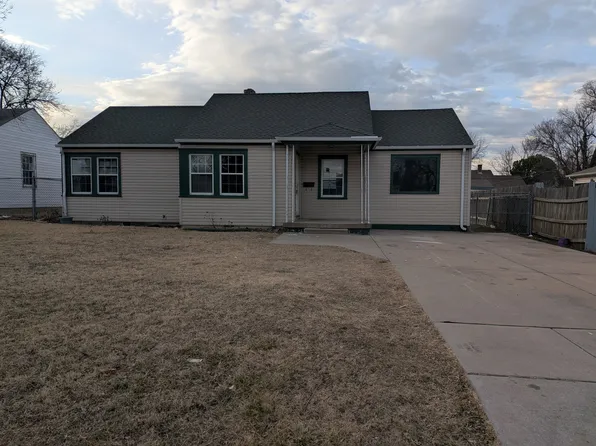 3107 E Carmen Dr, Wichita, KS 67214