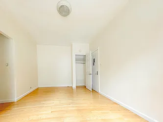 Rented by Manhattan Realty Group