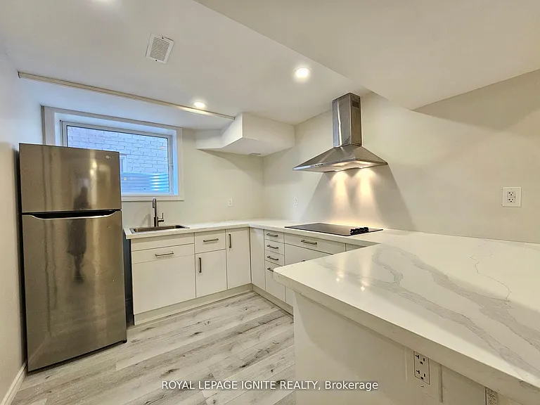 669 Sweetwater Cres #BASEMENT — Photo 6