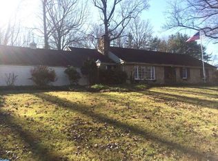 111 Lakeview Dr, Coatesville, PA 19320