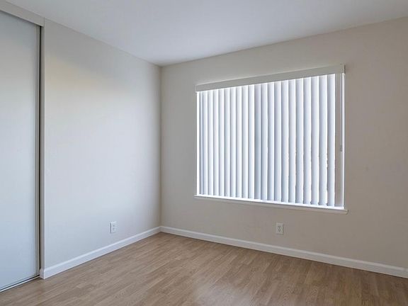 5th image of 11251-53 Westonhill Dr
