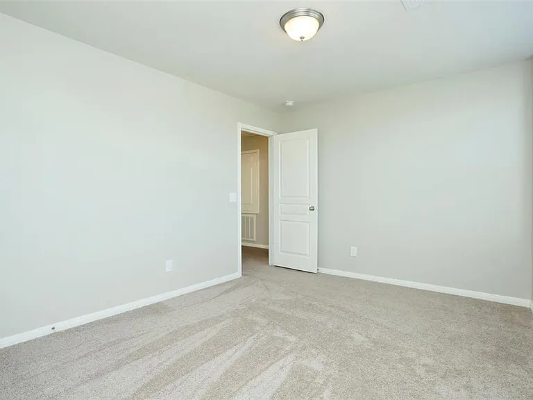 1123 Cloud Croft Ln — Photo 29