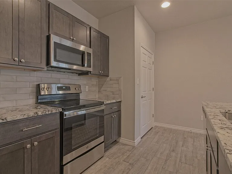 473 County Road 306 #B — Photo 18
