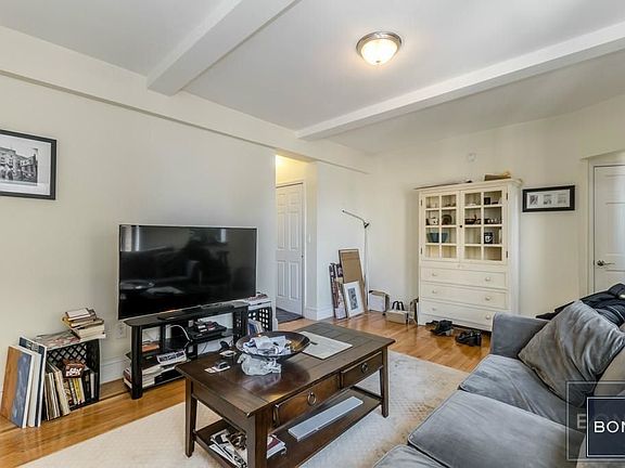 2nd image of 700 W End Ave APT 14C