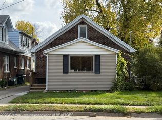 1016 Lake Lansing Rd, Lansing, MI 48906