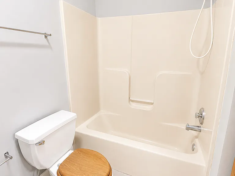 117 W Main St #201 — Photo 6