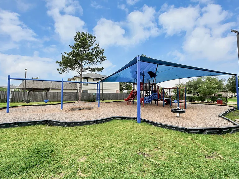19515 Billineys Park Dr — Photo 44