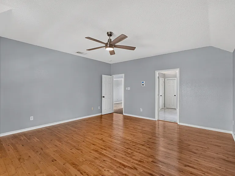 3113 Lochaven Dr — Photo 21